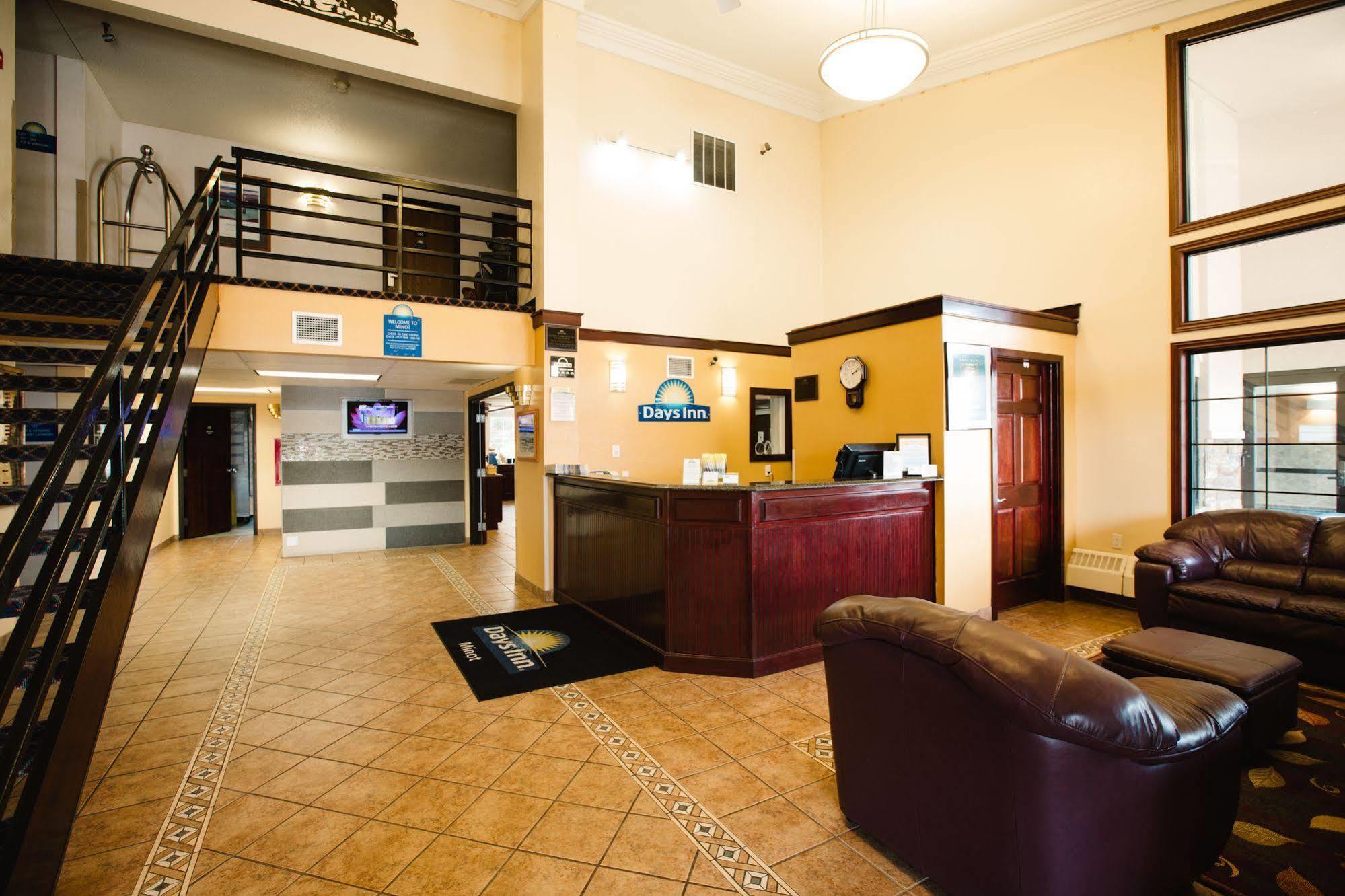 Days Inn By Wyndham Minot Ngoại thất bức ảnh