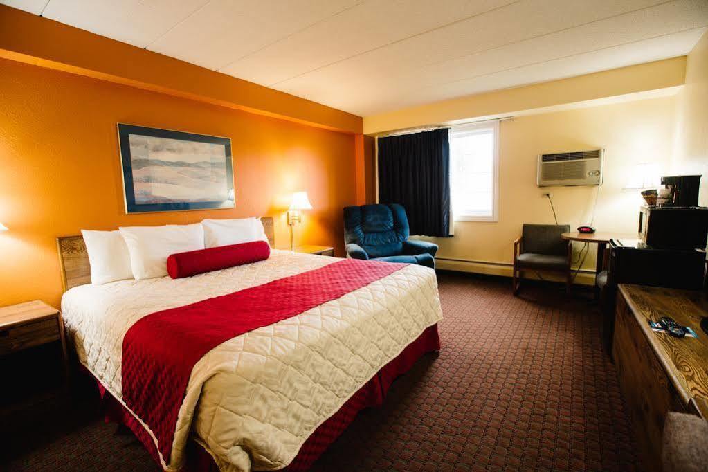 Days Inn By Wyndham Minot Ngoại thất bức ảnh
